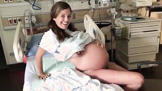 Preggo wife offering her pussy before giving birth