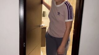 Wife fucked hard with tongue while washing dishes in the kitchen, getting her to cum before her step